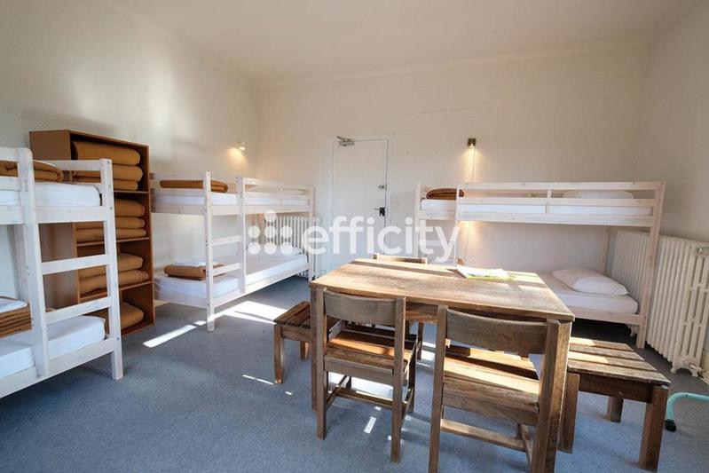 Bureau - 600 m² - 42 pièces