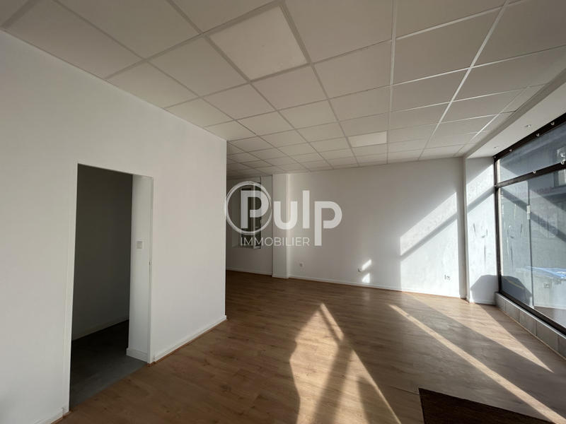 Local commercial - 98 m² - 2 pièces