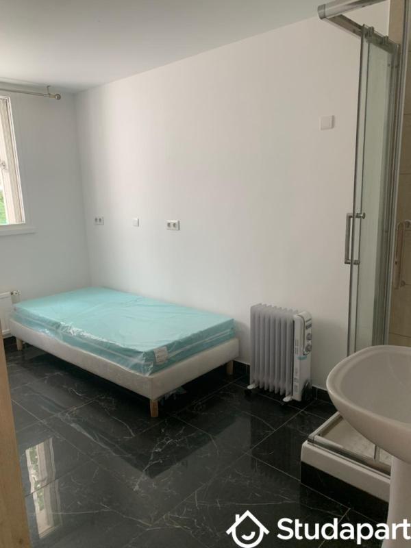 Chambre - 12 m² - 1 pièce