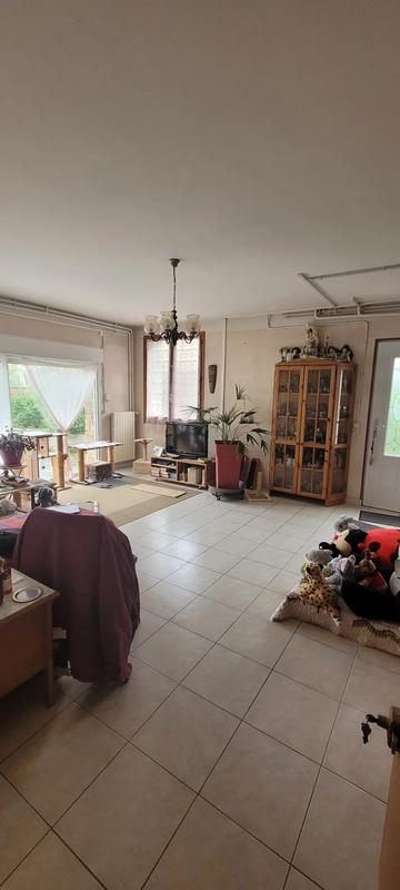 Maison - 454 m² - 6 pièces