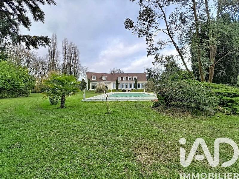 Maison - 400 m² - 10 pièces