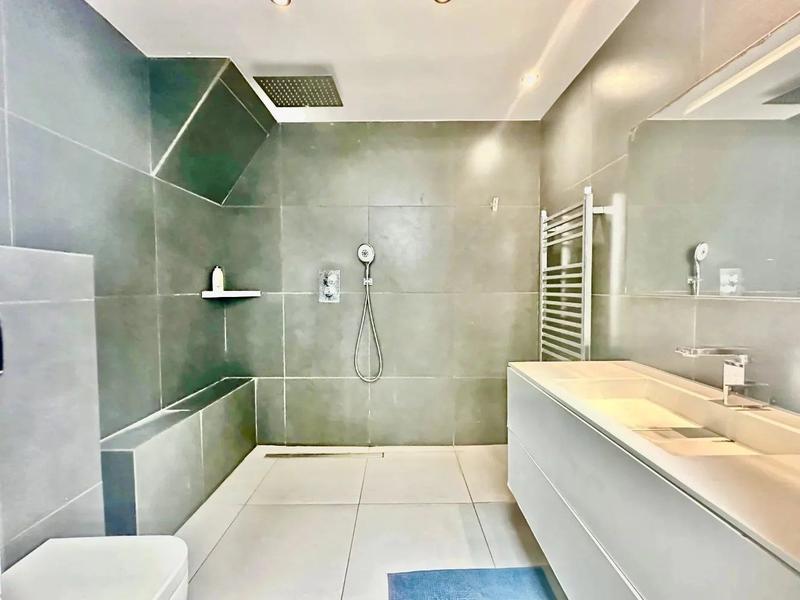 Appartement - 122 m² - 4 pièces