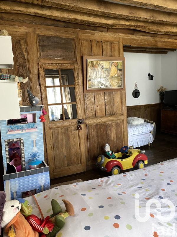 Maison de village - 360 m² - 9 pièces