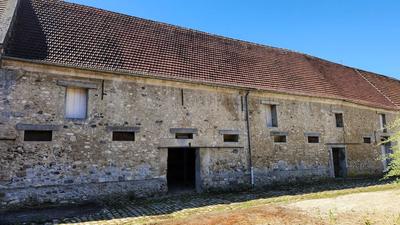 Grange - 164 m² - 1 pièce