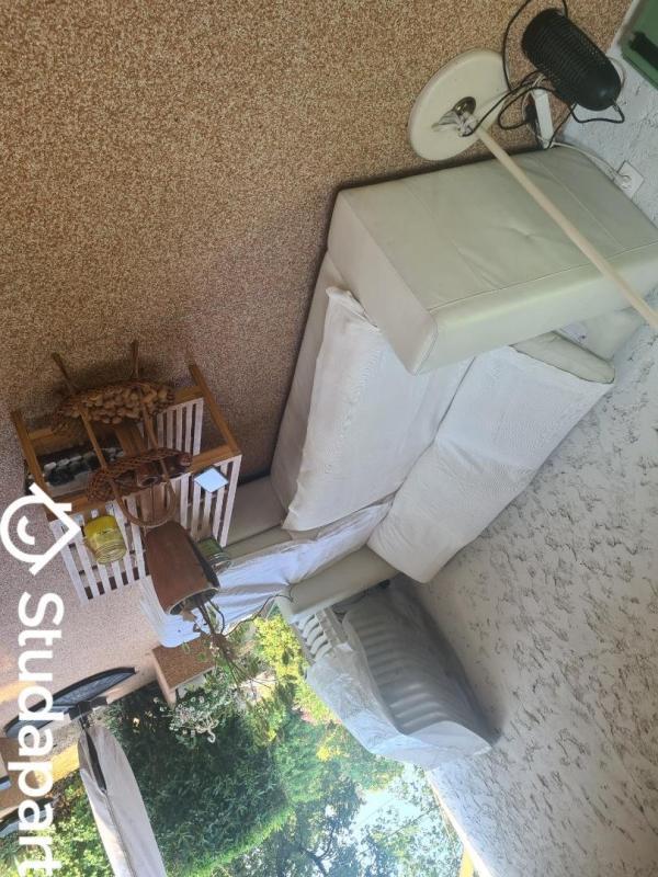 Chambre - 13 m² - 1 pièce