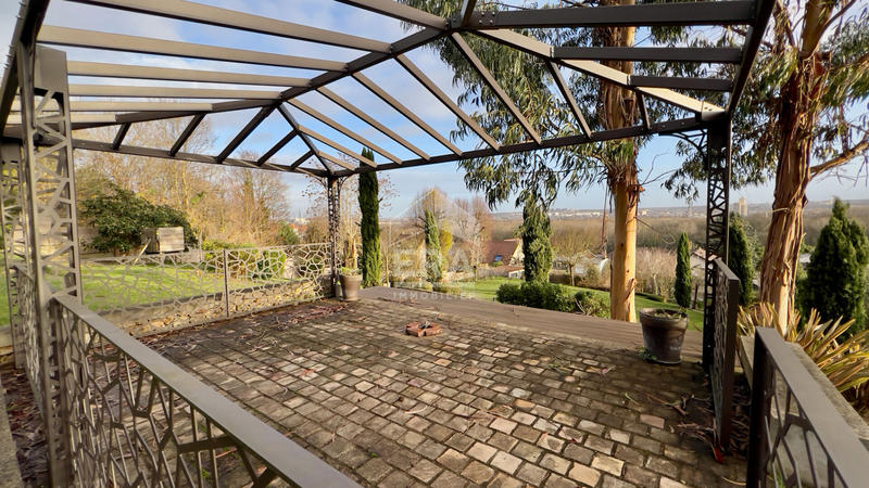 Maison - 167 m² - 6 pièces