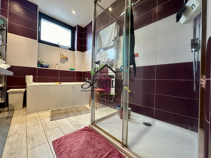 Maison - 175 m² - 8 pièces