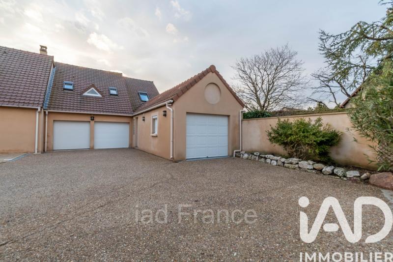 Maison - 203 m² - 10 pièces