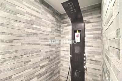 Appartement - 77 m² - 4 pièces