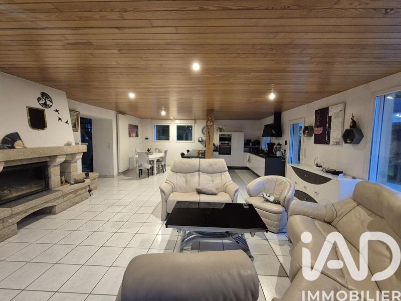 Maison - 177 m² - 6 pièces
