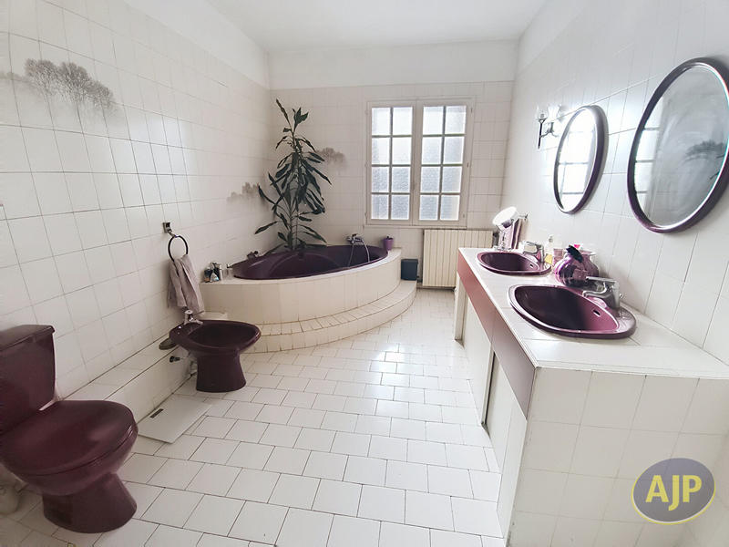 Maison - 150 m² - 6 pièces