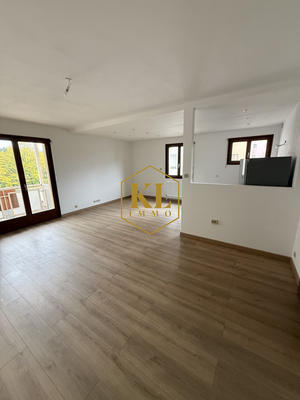 Appartement - 82 m² - 4 pièces