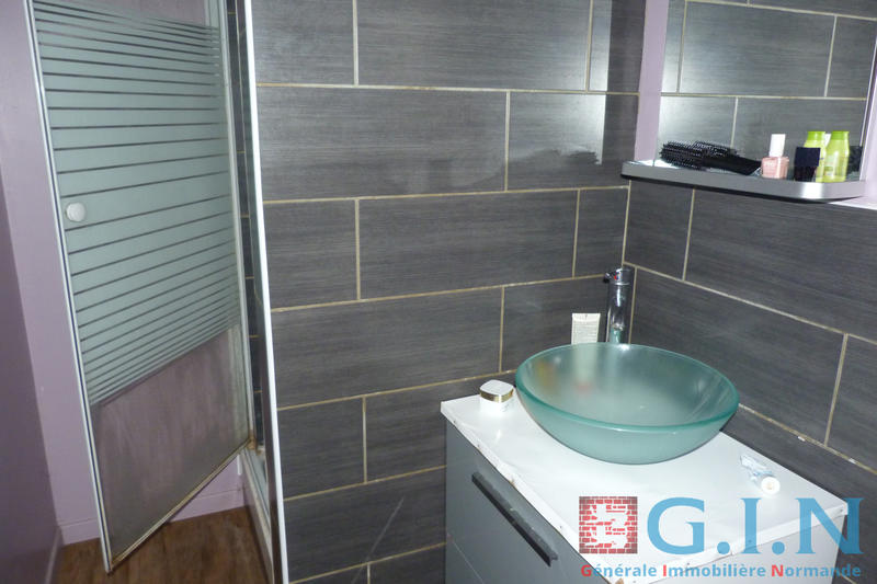 Maison - 170 m² - 10 pièces