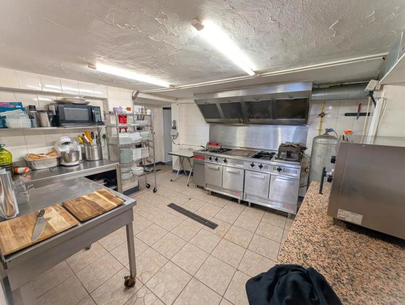 Appartement - 230 m² - 12 pièces