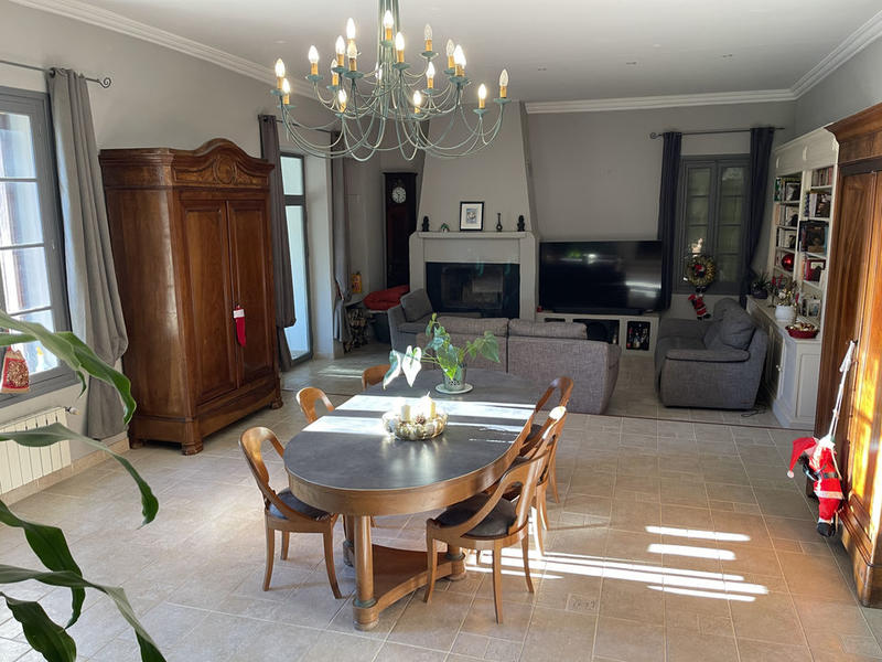 Propriété - 350 m² - 8 pièces