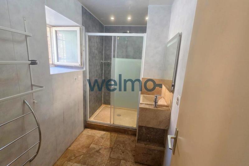 Propriété - 143 m² - 6 pièces