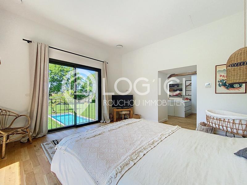 Maison - 240 m² - 7 pièces