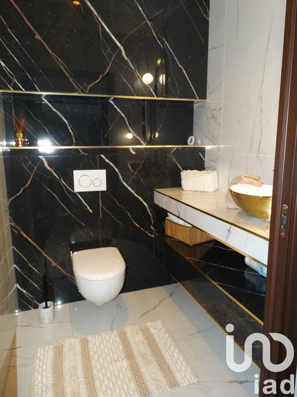 Maison de maîtres - 300 m² - 7 pièces