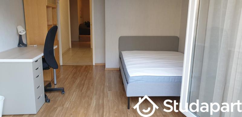 Chambre - 11 m² - 1 pièce