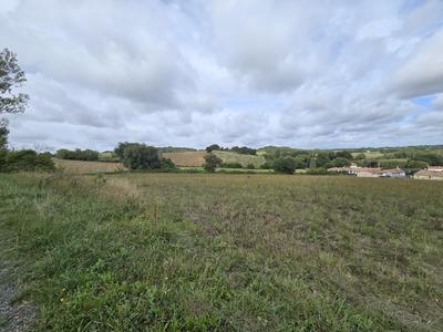 Terrain de loisirs - 15 637 m²