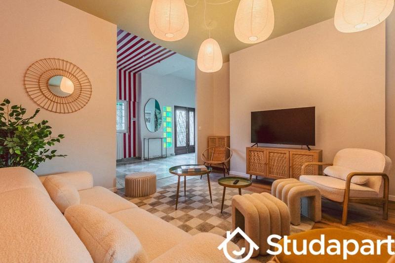 Chambre - 10 m² - 1 pièce