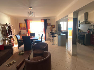 Appartement - 75 m² - 3 pièces