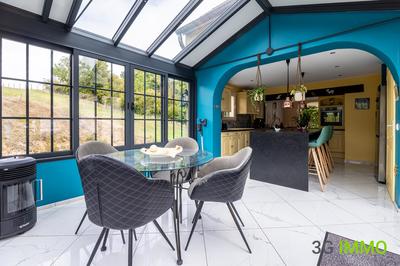 Maison - 200 m² - 7 pièces