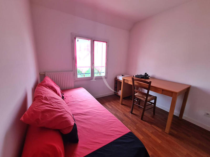 Maison - 74 m² - 5 pièces