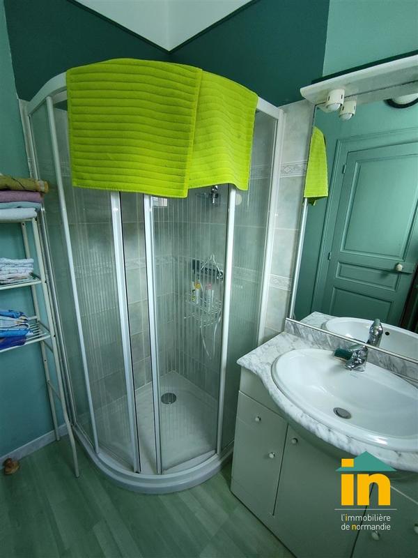 Maison de ville - 84 m² - 5 pièces