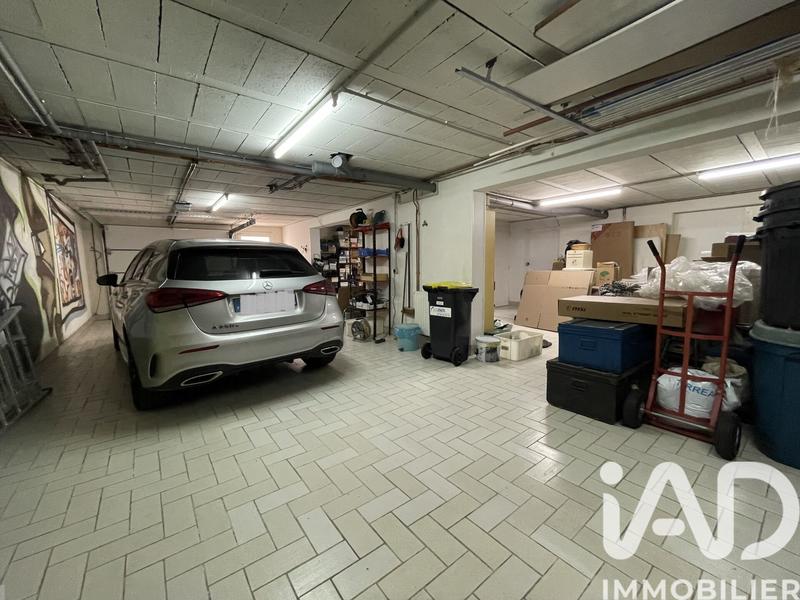 Maison - 237 m² - 7 pièces