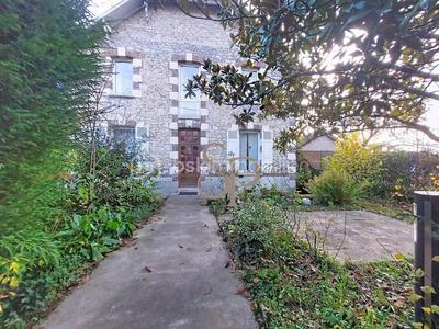 Maison en pierre - 190 m² - 8 pièces