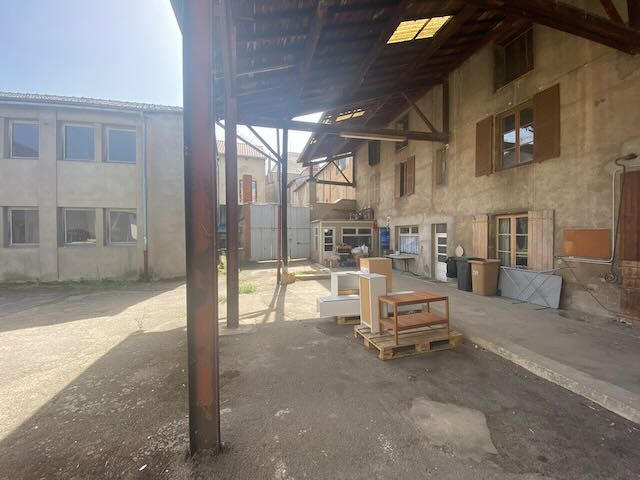 Immeuble - 350 m² - 11 pièces