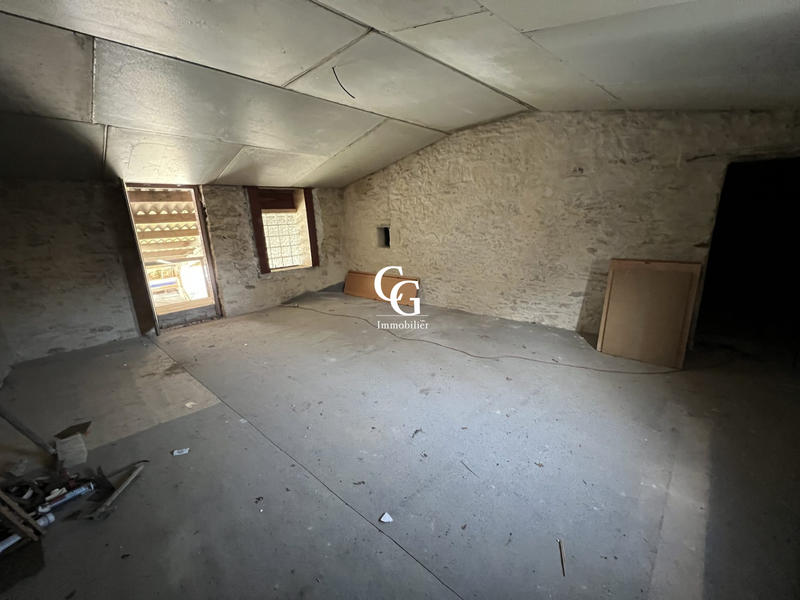 Maison - 140 m² - 3 pièces