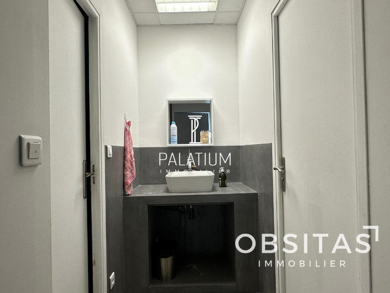 Bureau - 195 m² - 4 pièces