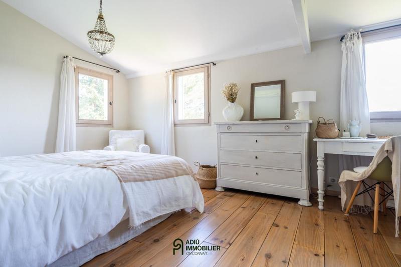 Maison - 230 m² - 4 pièces