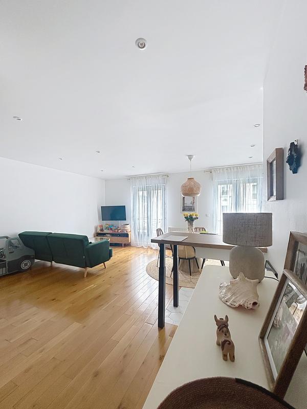 Appartement - 70 m² - 3 pièces