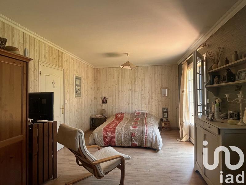 Maison - 239 m² - 6 pièces