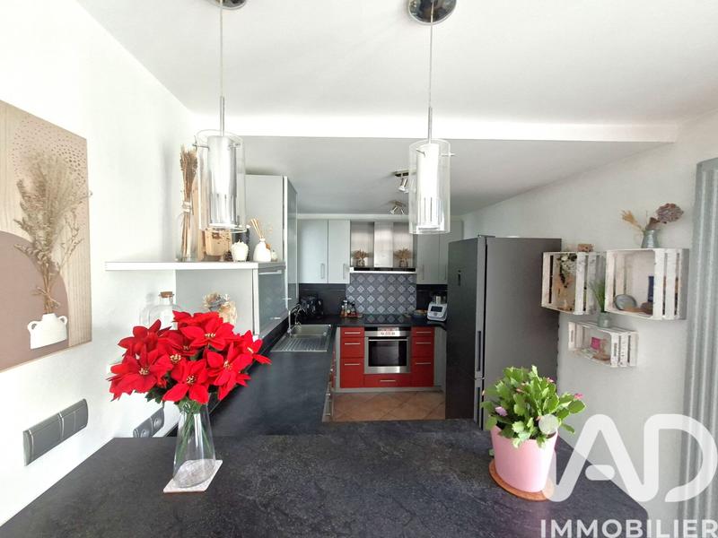 Maison - 122 m² - 4 pièces