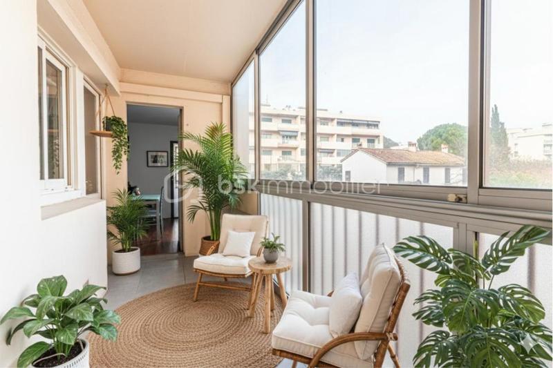 Appartement - 76 m² - 4 pièces