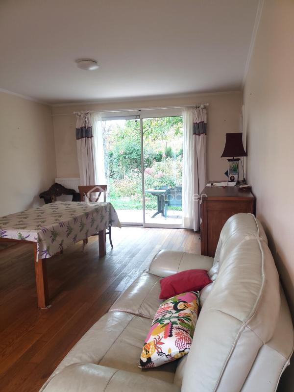 Maison traditionnelle - 120 m² - 8 pièces