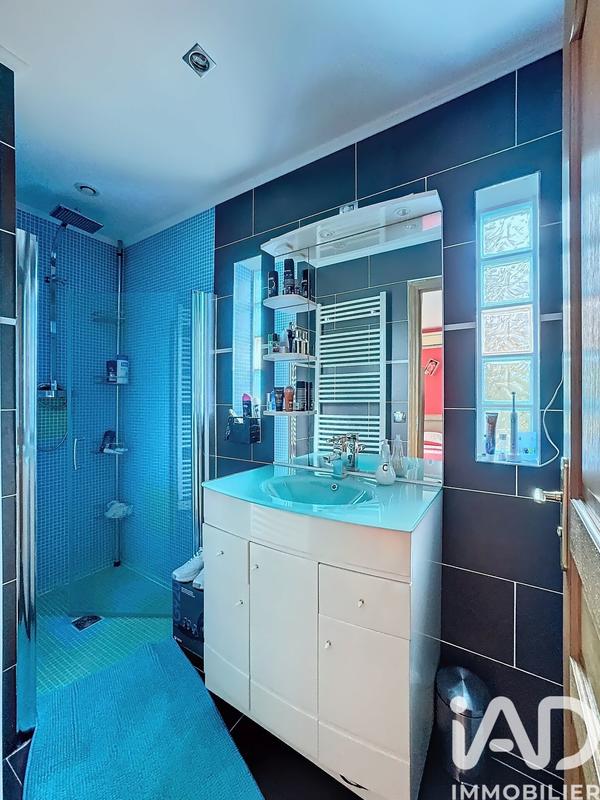 Maison - 205 m² - 6 pièces