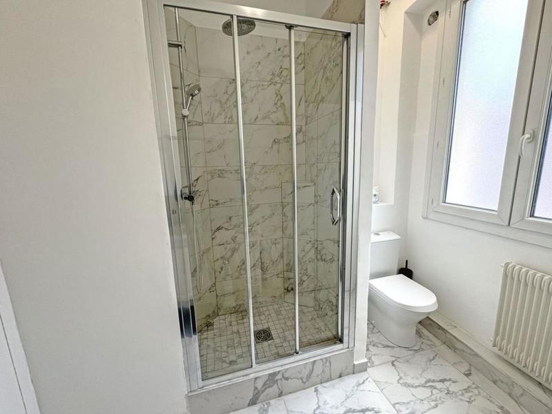 Appartement - 90 m² - 3 pièces