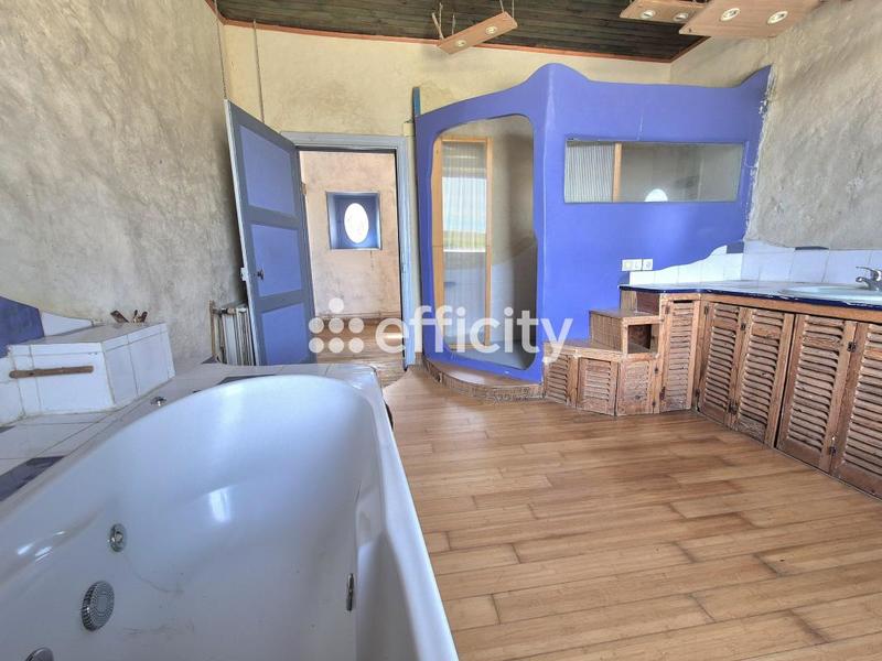 Maison - 200 m² - 8 pièces