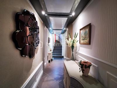 Immeuble - 345 m² - 13 pièces