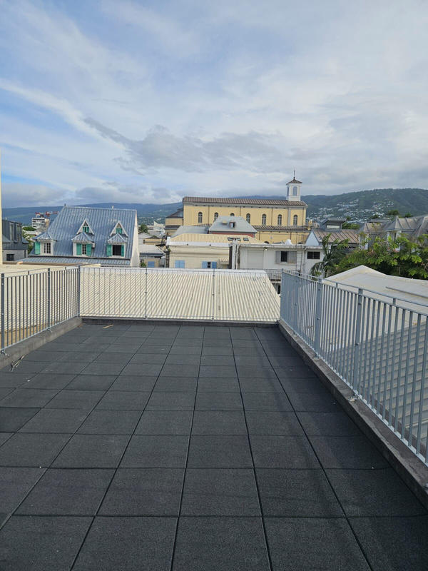 Local commercial - 77 m² - 3 pièces