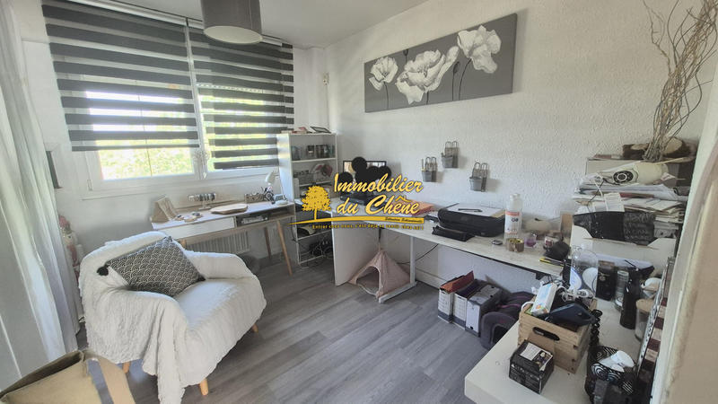 Maison - 218 m² - 10 pièces