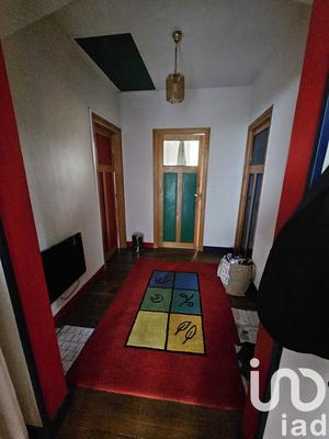 Maison - 180 m² - 5 pièces