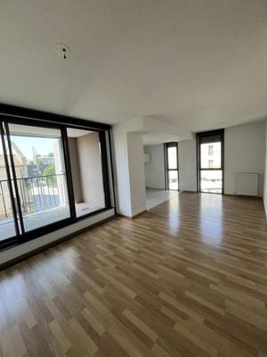 Appartement - 77 m² - 4 pièces