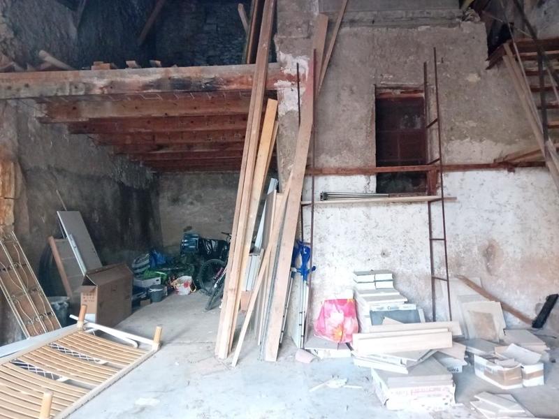 Remise - 75 m² - 2 pièces