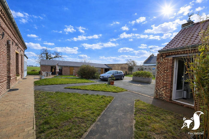 Maison - 140 m² - 6 pièces